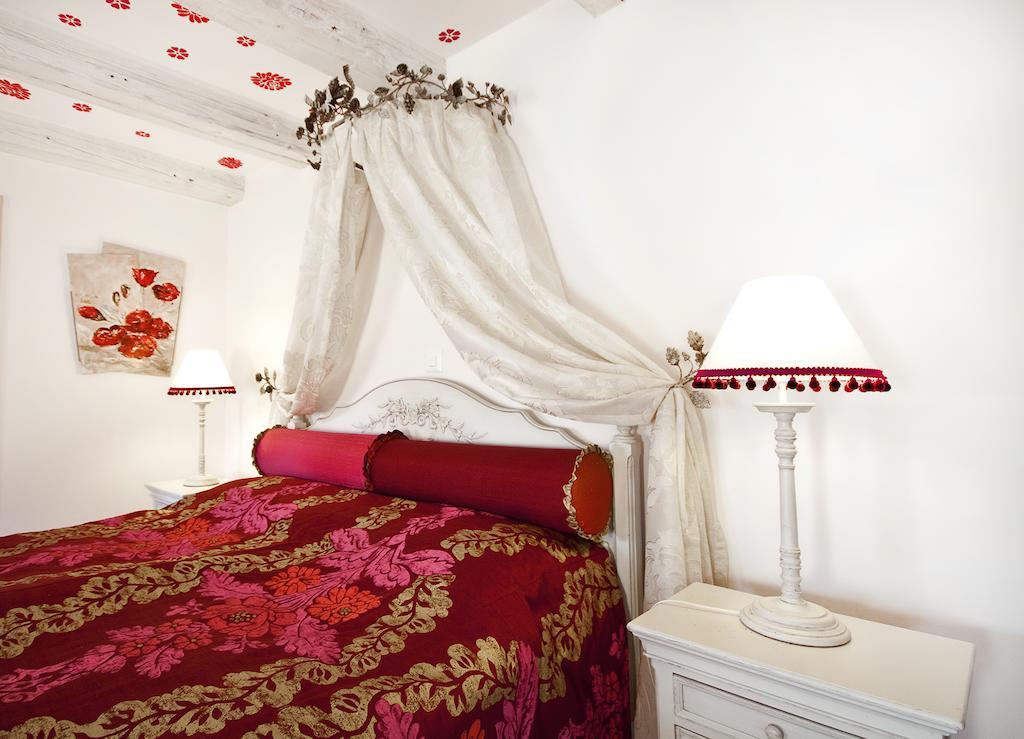 La Belle Saison Bed & Breakfast Mollens  Rom bilde