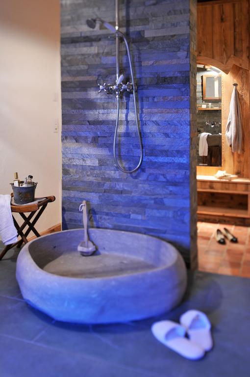 La Belle Saison Bed & Breakfast Mollens  Rom bilde